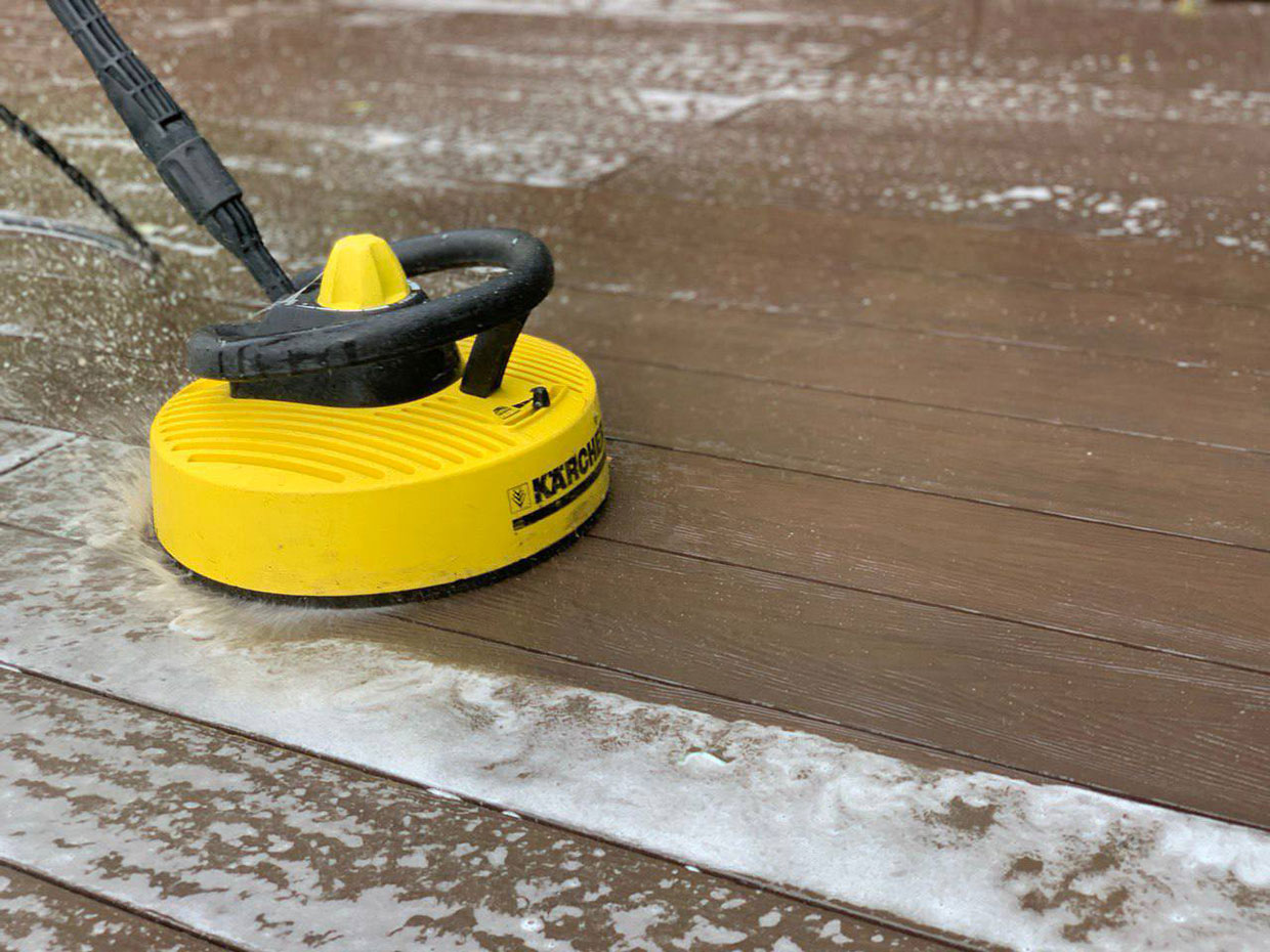 How to clean a composite terrace board - Practical tips
