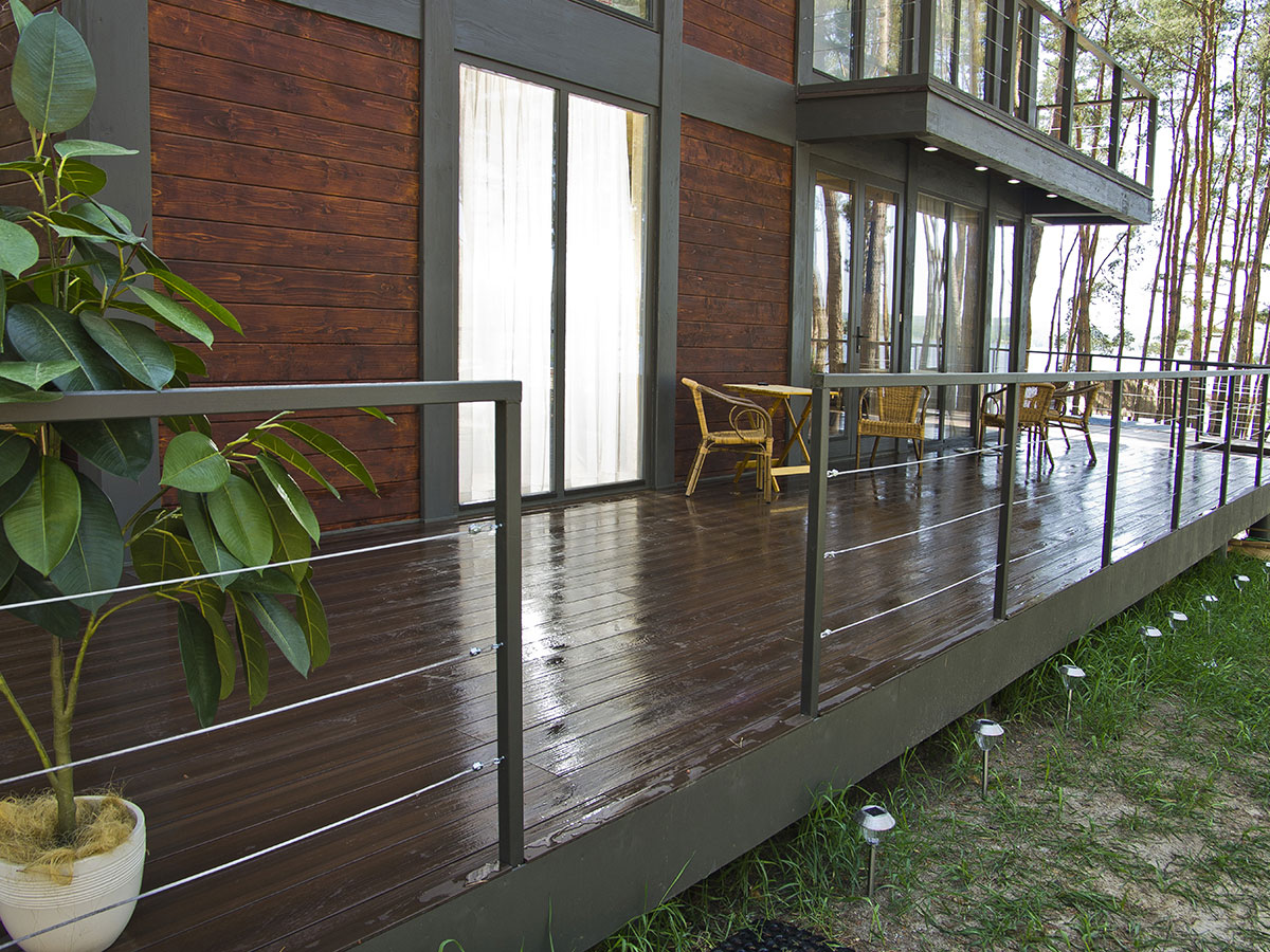 Five benefits of using composite decking for your home