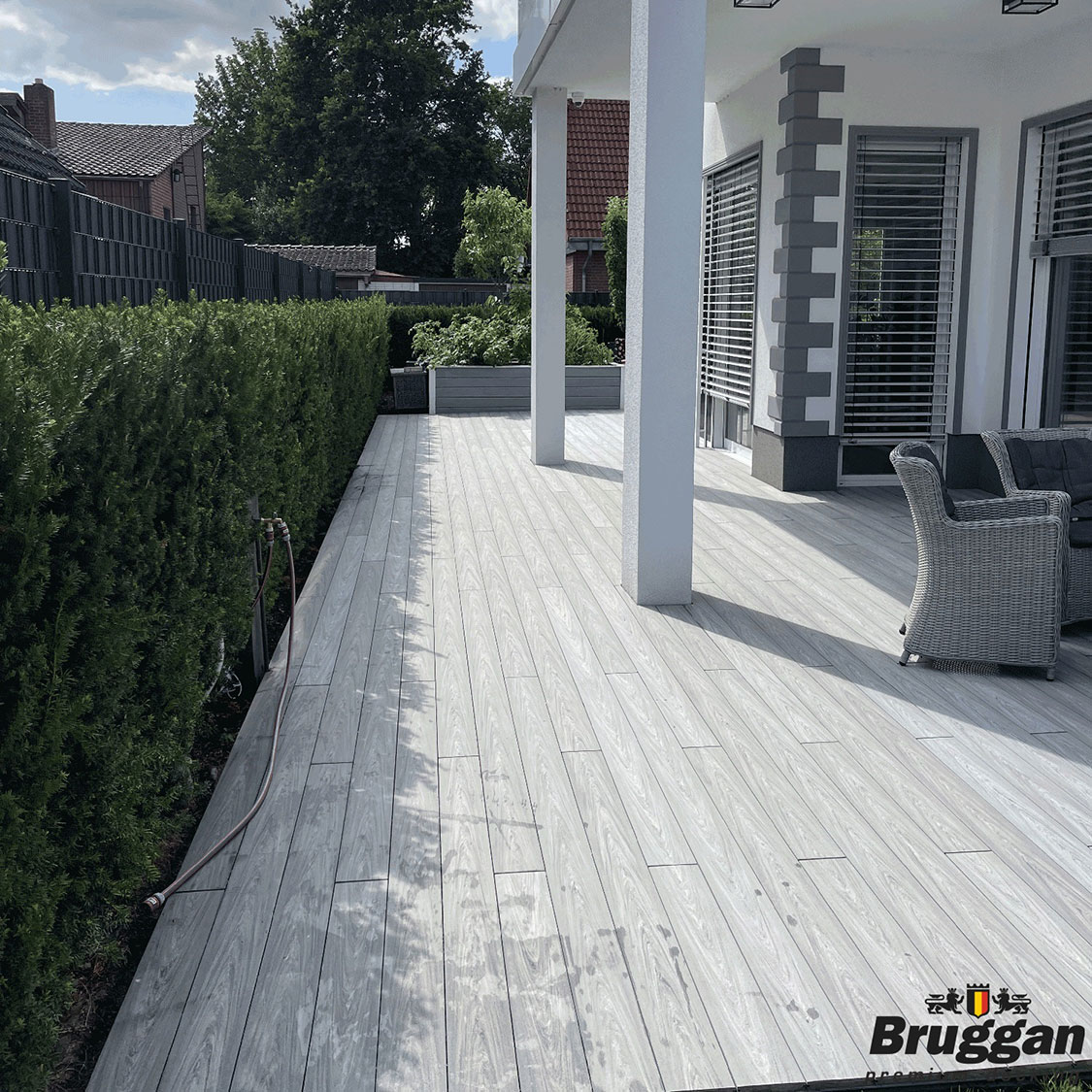 Winter months for the patio. Recommendations for the care of the composite in cold weather.